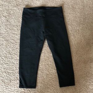Fabletics Cropped Leggings
